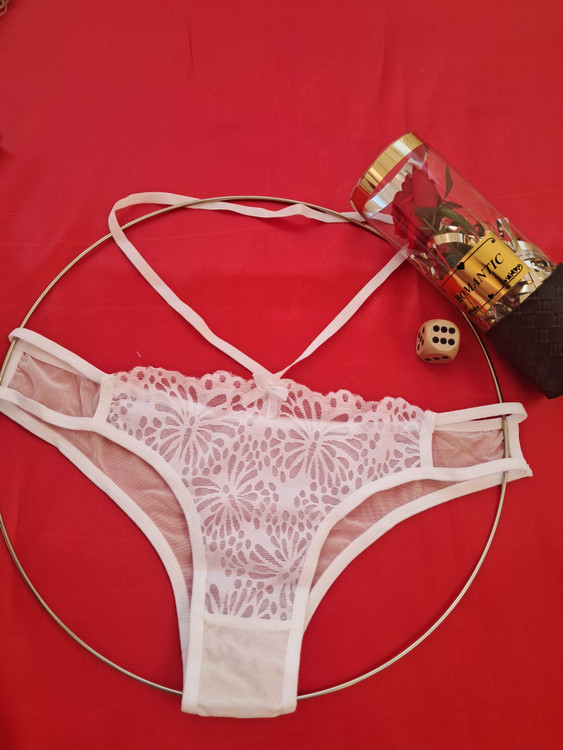 شورت زنانه بکلس سفید