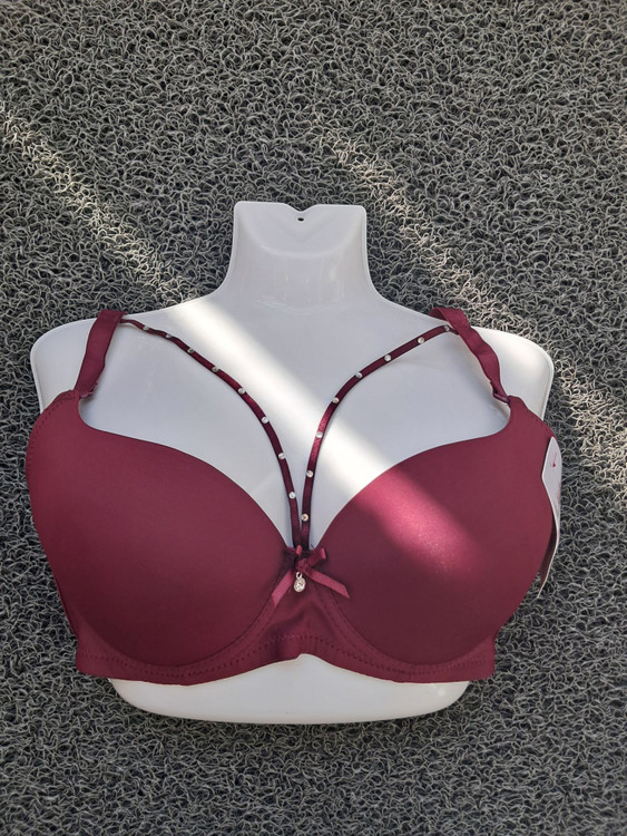 سوتین تک اسفنجی هارنس دار بسیار شیک