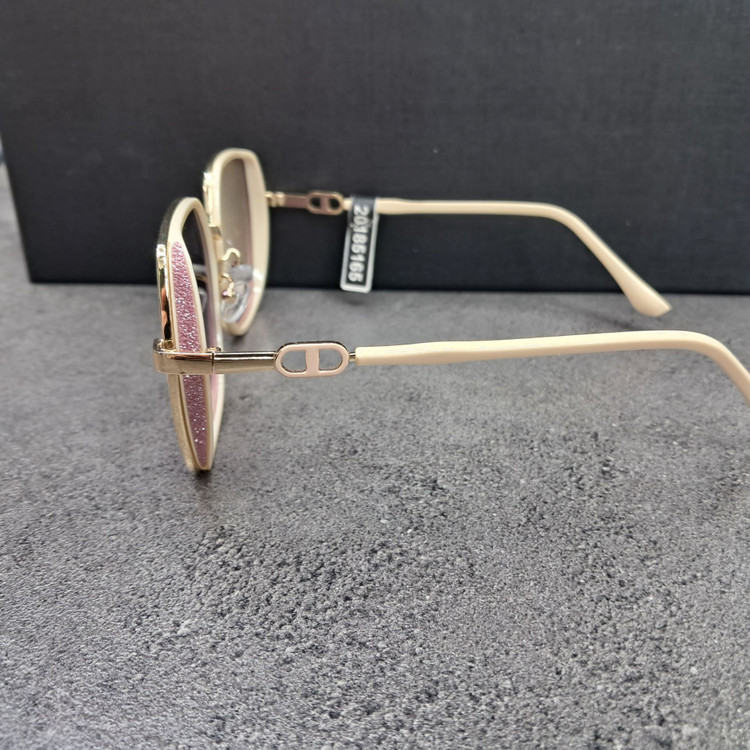 عینک افتابی ضد حساسیت