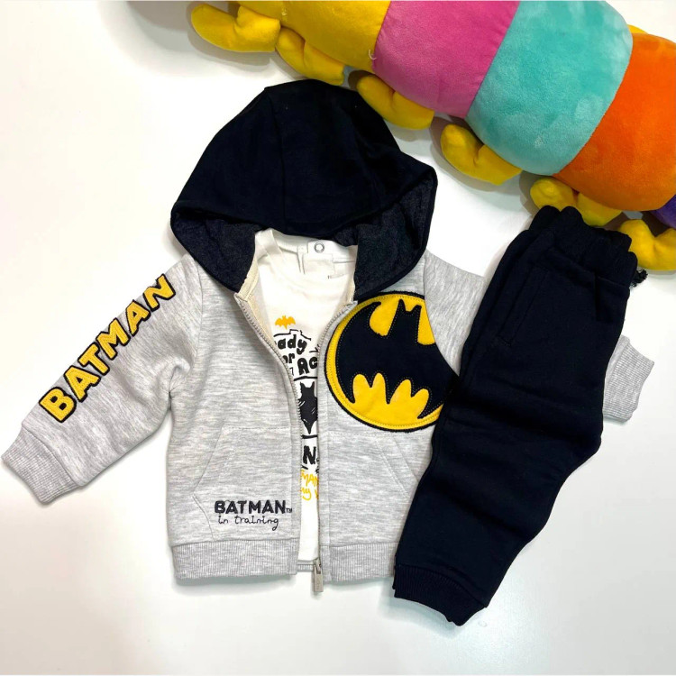 ست سه تکه لباس بچگانه طرح بتمن شامل سویشرت و شلوار تو کرک و بلوز پنبه ای