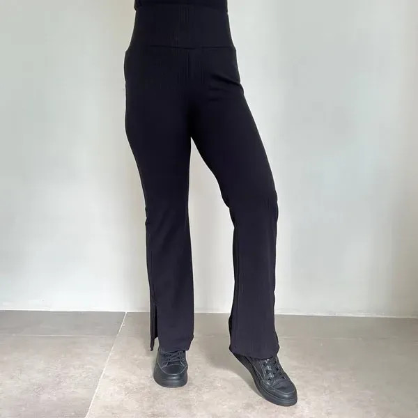 شلوار زنانه پفکی دمپا بغل چاکدار کمر گنی کد 1064 مناسب سایز 36 تا 42