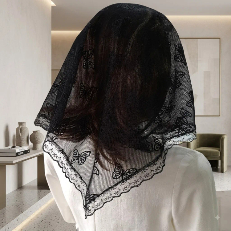 مینی اسکارف تور پروانه ای مشکی سایز 70 در 70 دور دانتل
